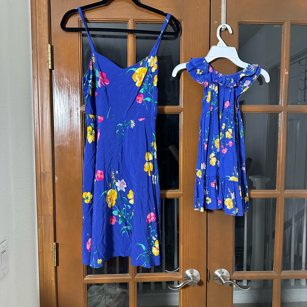 Old Navy Mommy and Me Blue Floral Dress Set